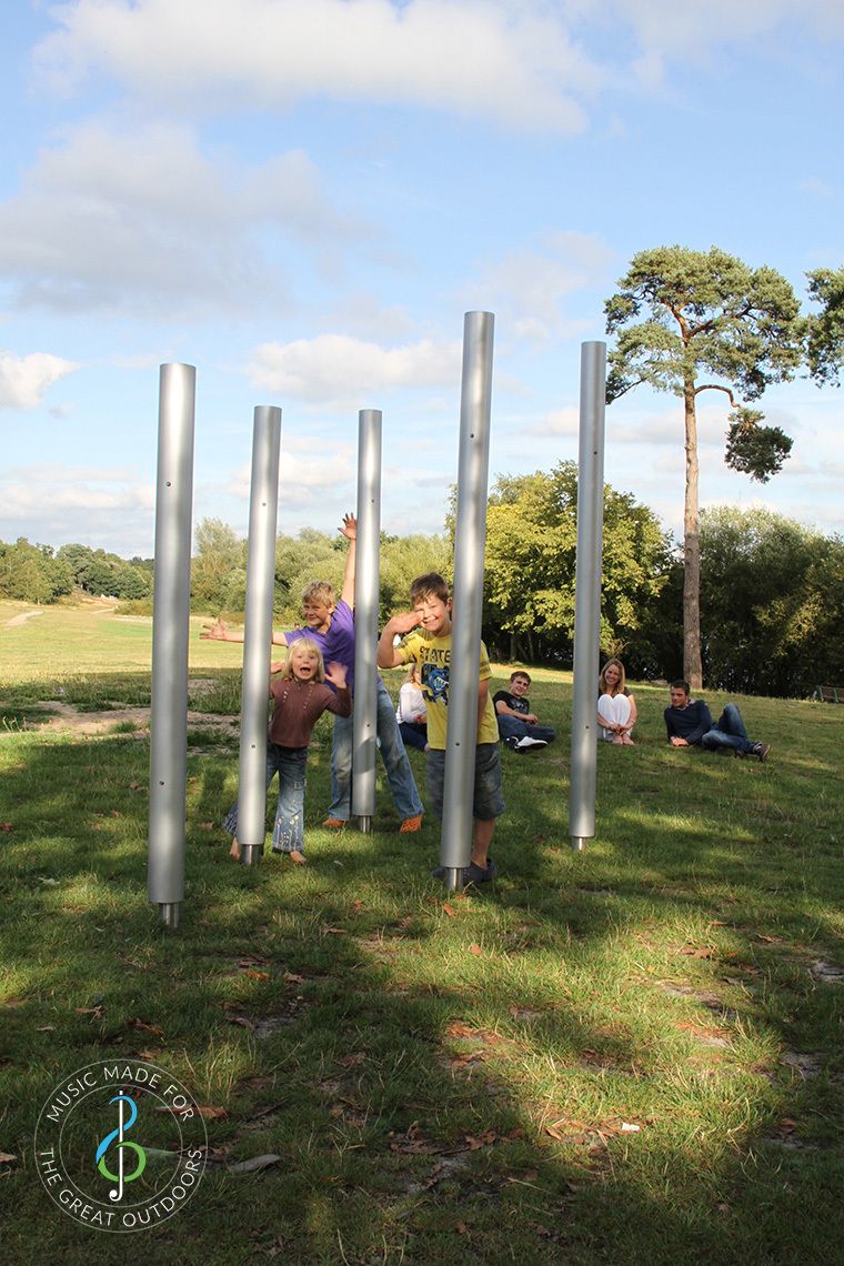 Outdoor-Klangröhren zum Handspielen, 6-er Set mit Bodenplatte