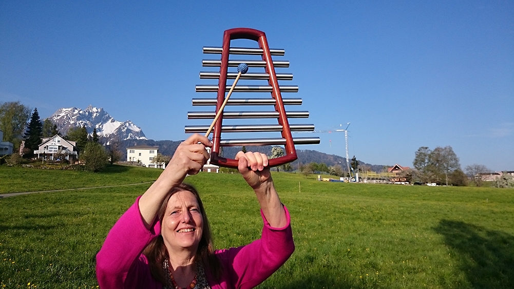 Himmelsleiter, Röhrenglockenspiel im Holzrahmen, G-Pentatonik, A= 432 Hz, Standard