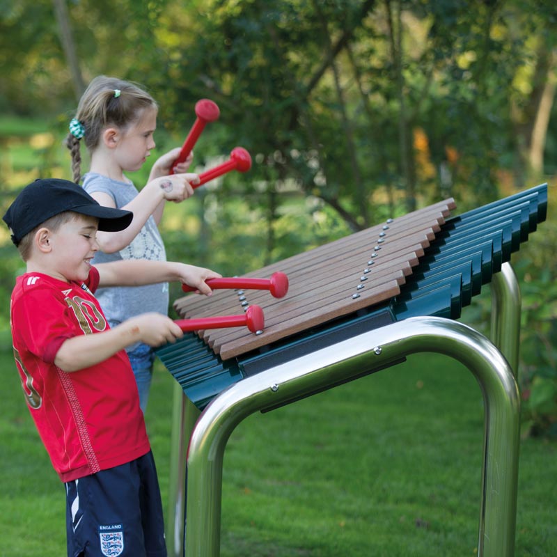 Grand-Marimba, Freiluft-Xylophon, pentatonisch gestimmtes Outdoor-Instrument, zum Einbetonieren