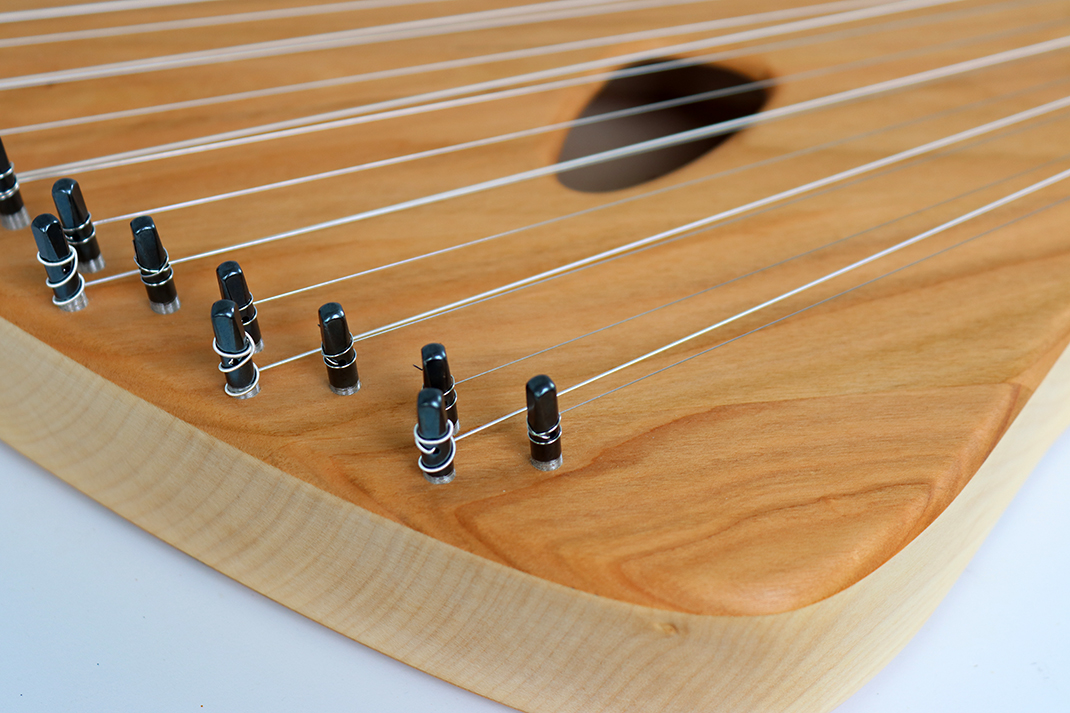 Bordunleier, Choroi 16 Saiten, Kirschdecke matt