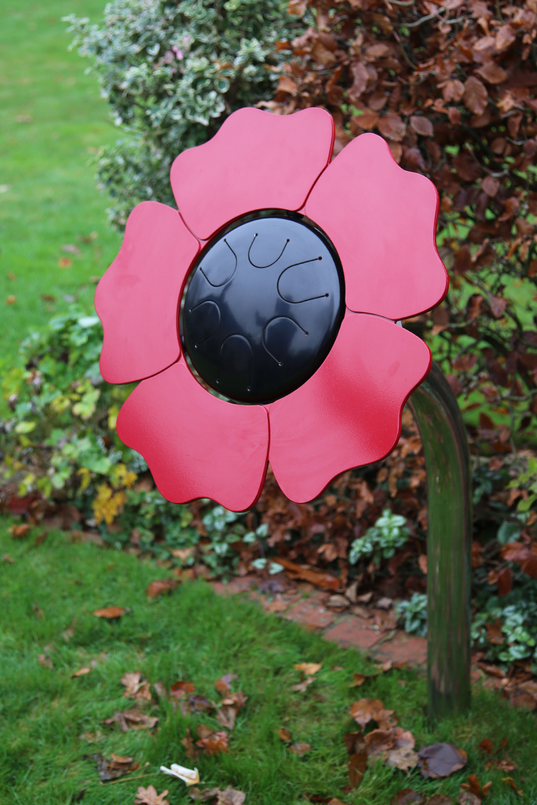 Sonnenblume HAPI DRUM, Zungentrommel mit Bodenplatte zum Anschrauben, Outdoor-Instrument