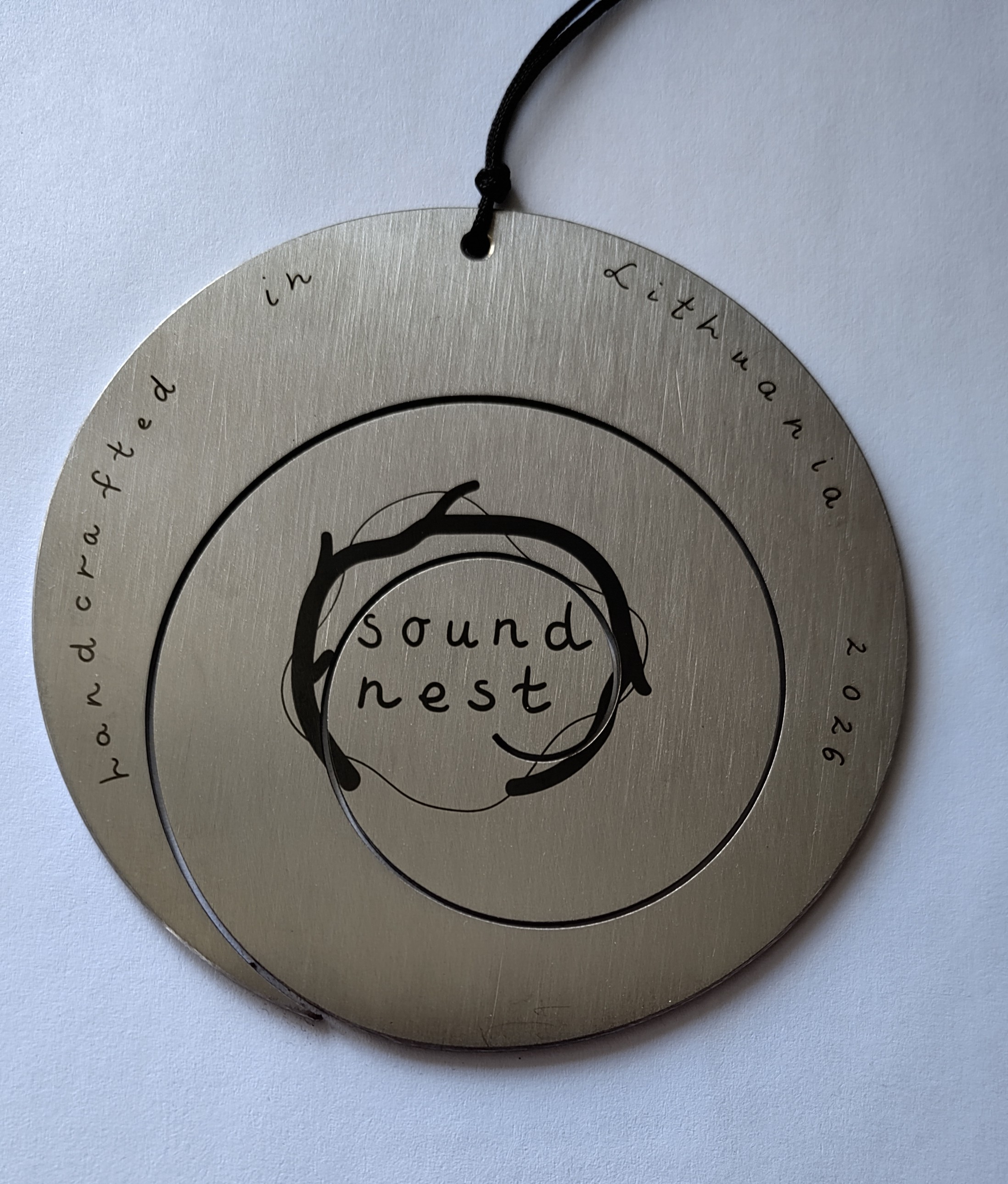 EarGong - Ohrgong, Ø 8,3 cm, Edelstahl mit Gravour Blume des Lebens und Spirale eingefräst,