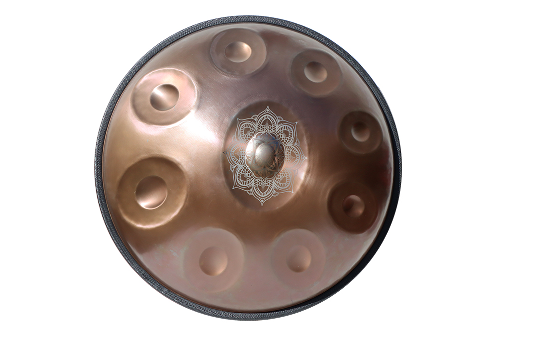 Handpan, Edelstahl, D- celtic Minor, 440 Hz, Bronze-farben mit Gravour,