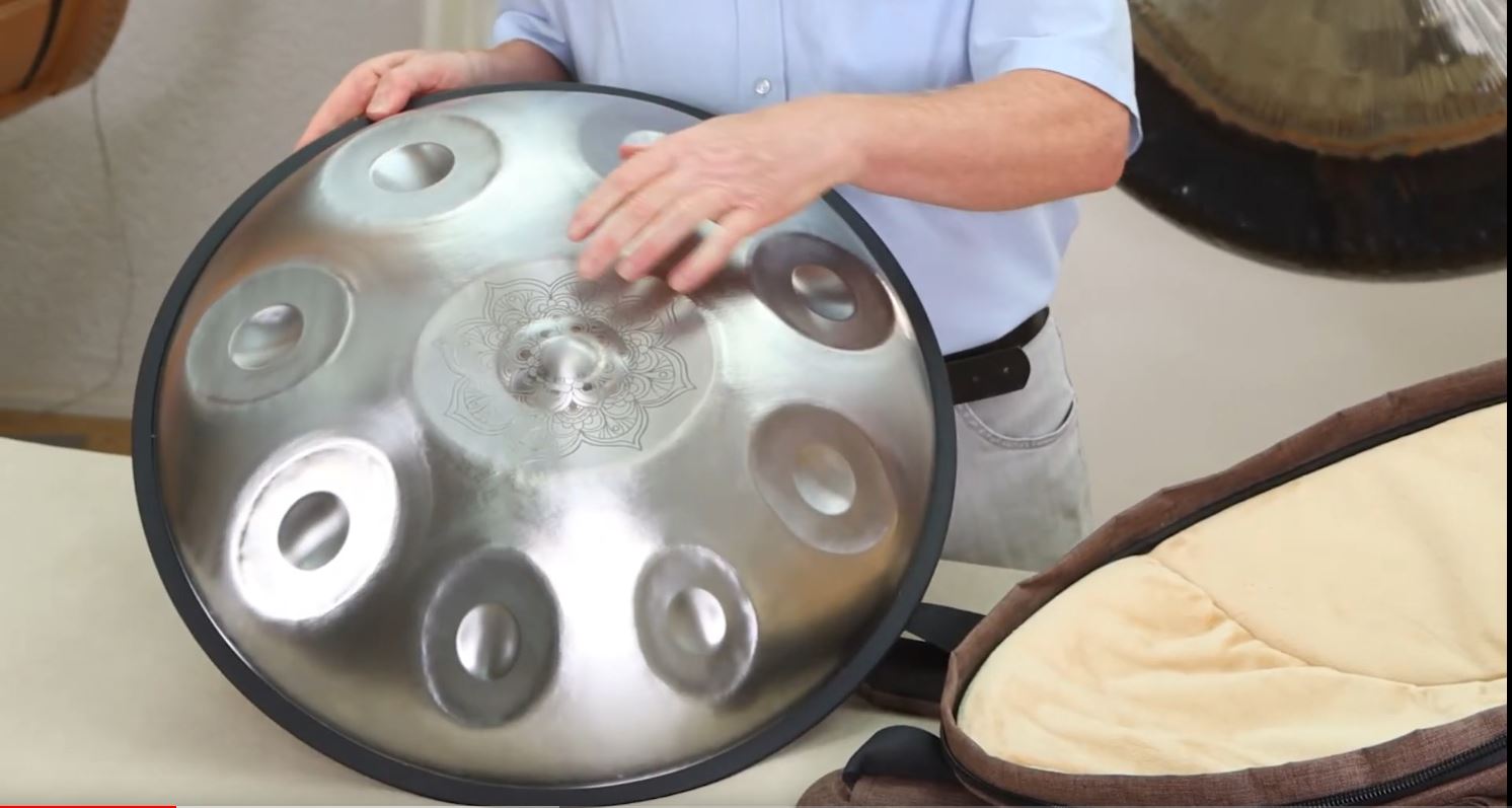 Handpan, Edelstahl, silber, D- celtic Minor, 440 Hz, Ugur, inkl. Tasche