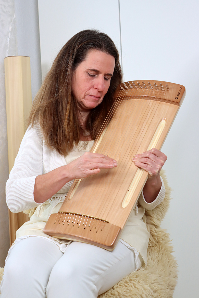 Allton Spür-Monochord Wölbi, Modell C, lackiert