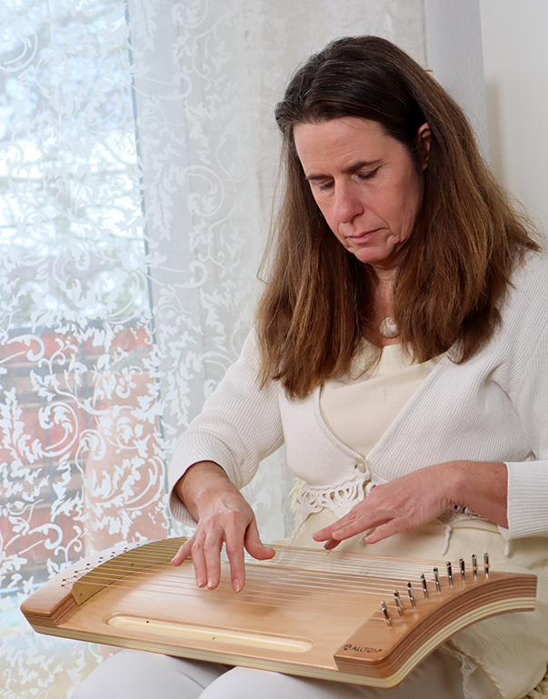 Allton Spür-Monochord Wölbi, Modell C, lackiert
