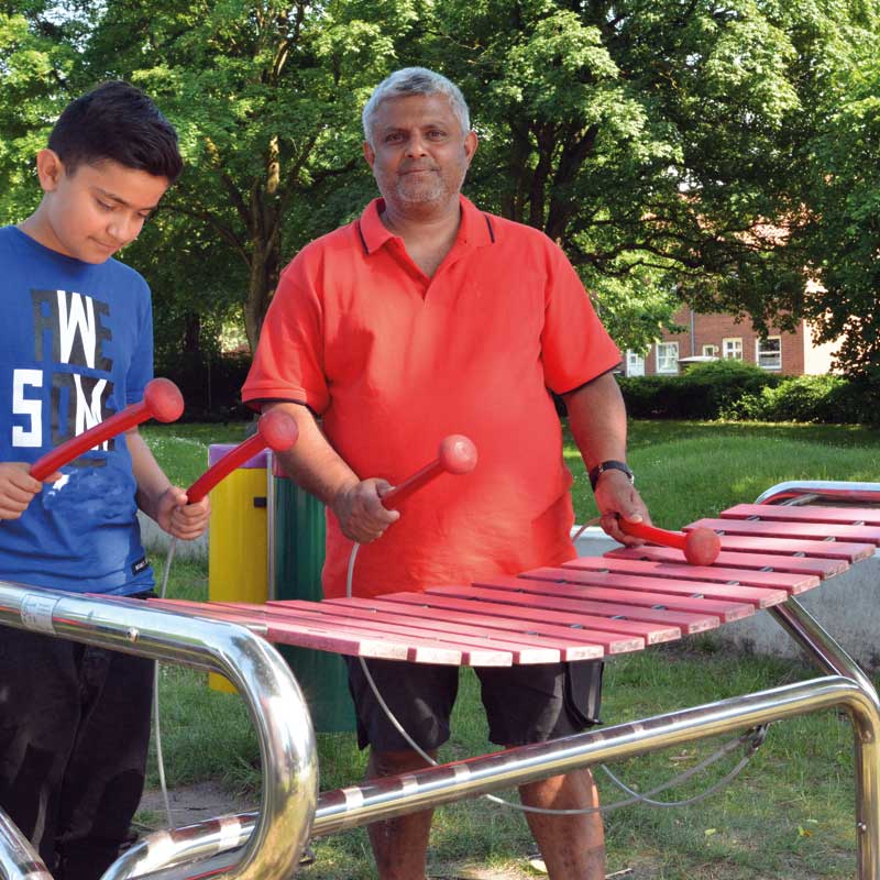 Marimba, Freiluft-Xylophon, diatonisch gestimmtes Outdoor-Instrument, zum Einbetonieren