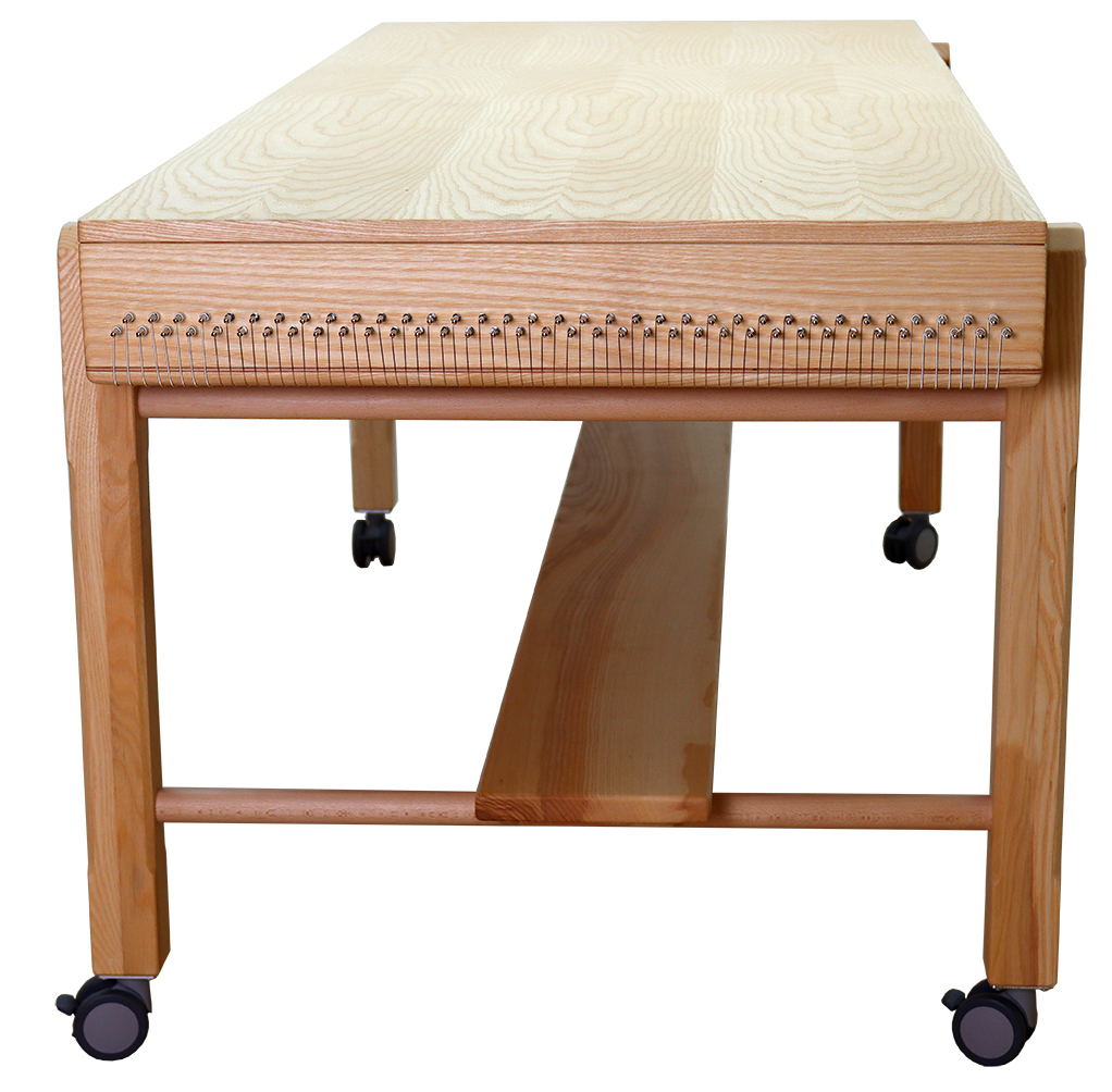 Monochord-Behandlungsliege, Modell MoMo, Esche