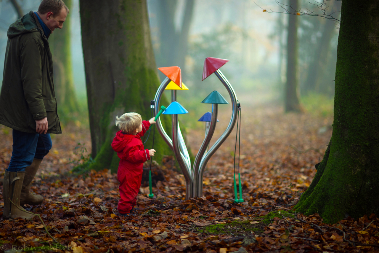 Pilz-Glockenspiel, Outdoor-Instrument mit Bodenplatte