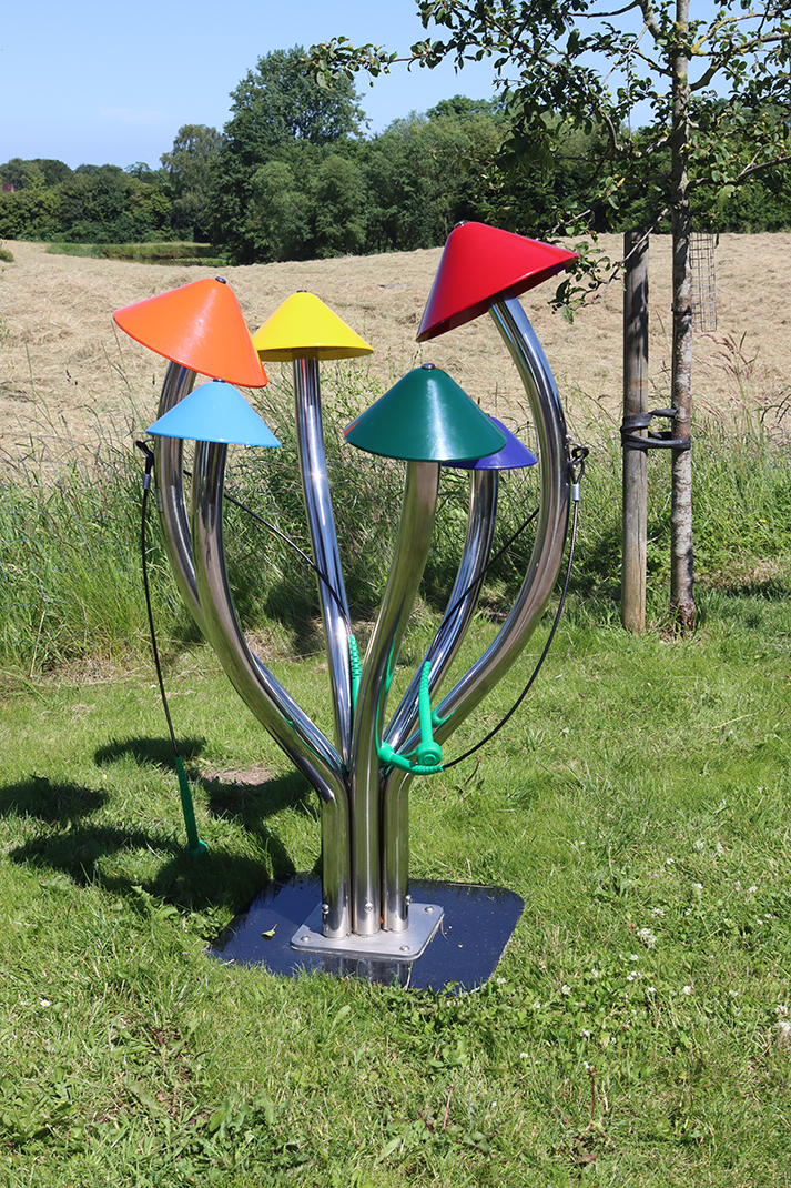 Pilz-Glockenspiel, Outdoor-Instrument mit Bodenplatte