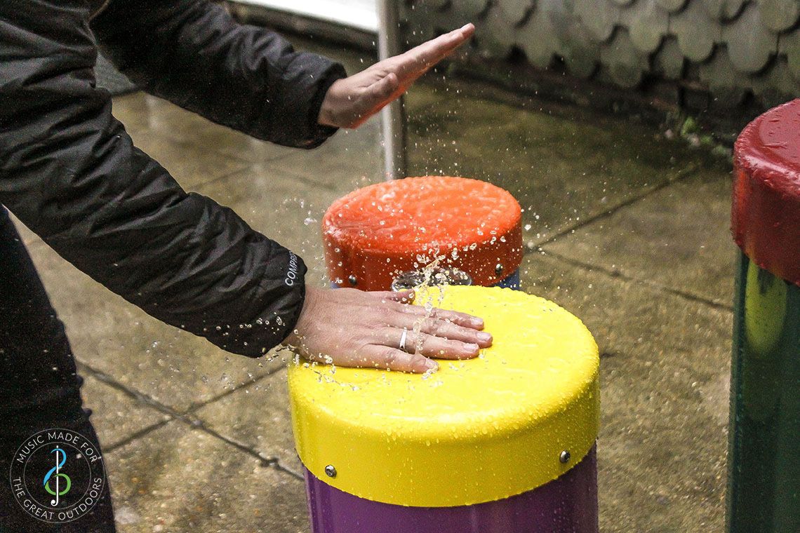 Outdoor-Trommel, Außenklangobjekt, Conga-Paar, zum Einbetonieren