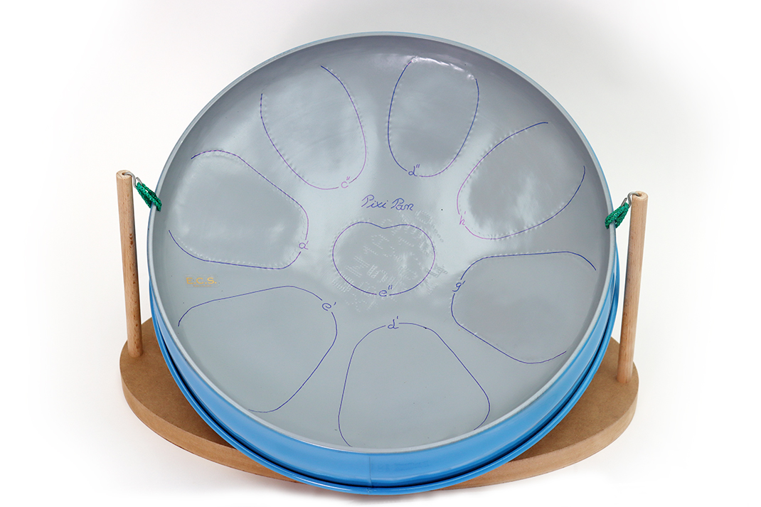 Pixie-Pan, kleine Steeldrum, ECS, G-Dur,  Ø 35 cm, 8 Töne d',e',g',a',h',c",d",e", Spielanleitung