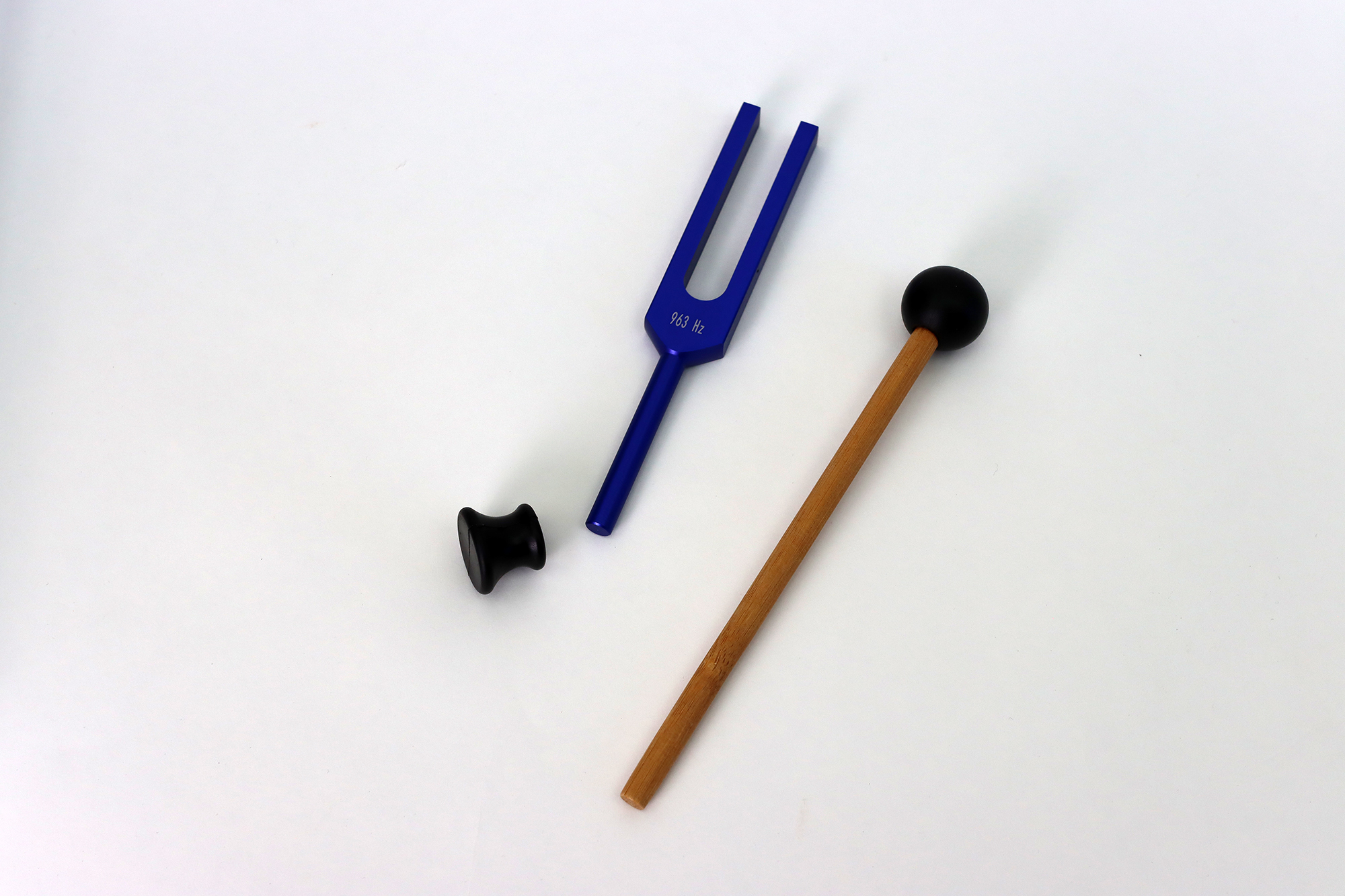 Stimmgabel Set M01, 9 Alu-Stimmgabeln, nach Chacra-Farben, inkl. Klöppel und Koffer
