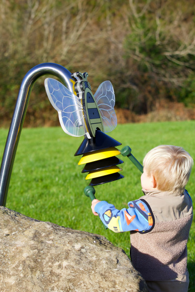 Outdoor-Instrument, Klang-Hummel, bumblebee, C-Dur Pentatonik C5-A5, mit Bodenplatte