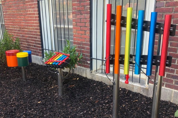 Farbiges Außenklang-3-er-Set Rainbow Trio Ensemble zum einbetonieren