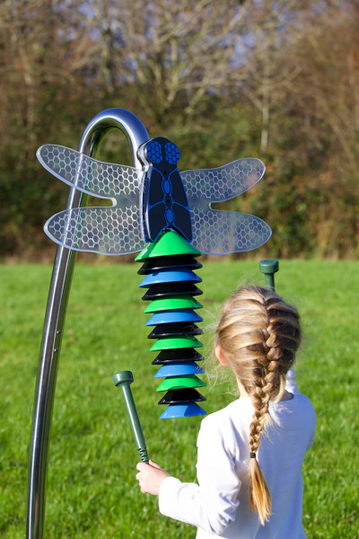 Outdoor-Instrument, Klang-Libelle, Chromatische Tonleiter G5 bis G6, mit Bodenplatte