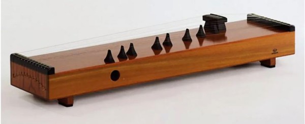 Koto-Tampura, Saiteninstrument für Entspannungsmusik